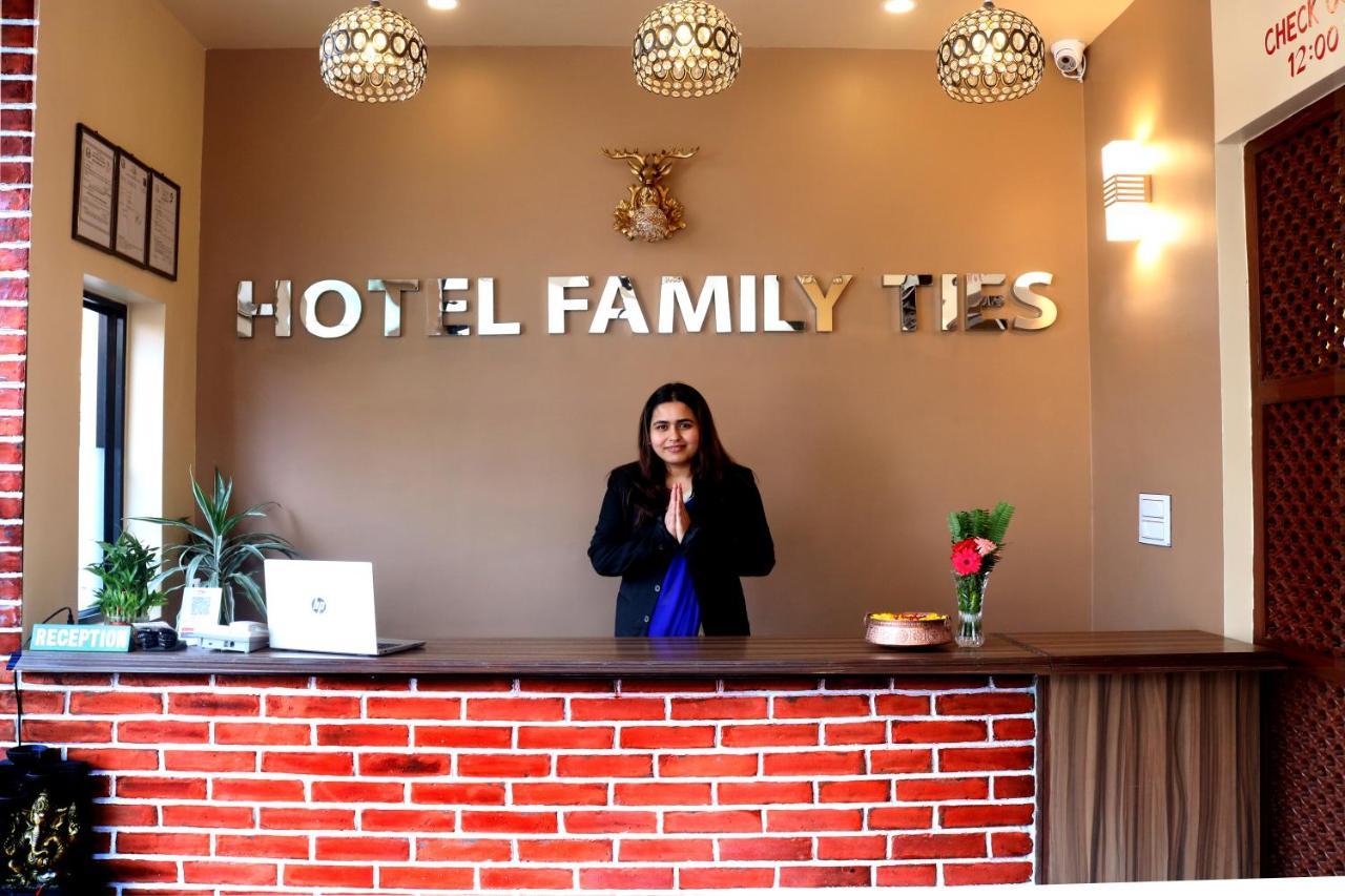 Hotel Family Ties Pvt. Ltd. Katmandou Extérieur photo