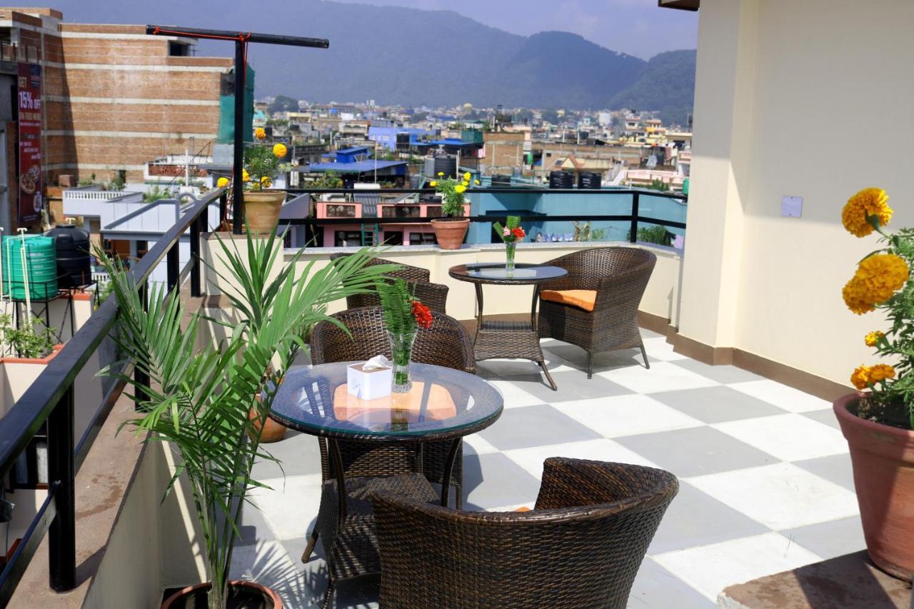 Hotel Family Ties Pvt. Ltd. Katmandou Extérieur photo