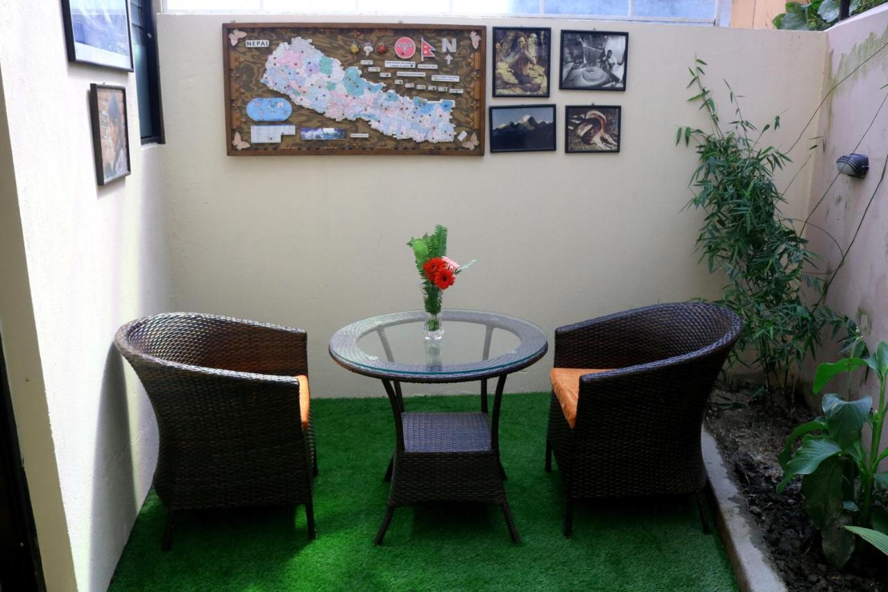 Hotel Family Ties Pvt. Ltd. Katmandou Extérieur photo