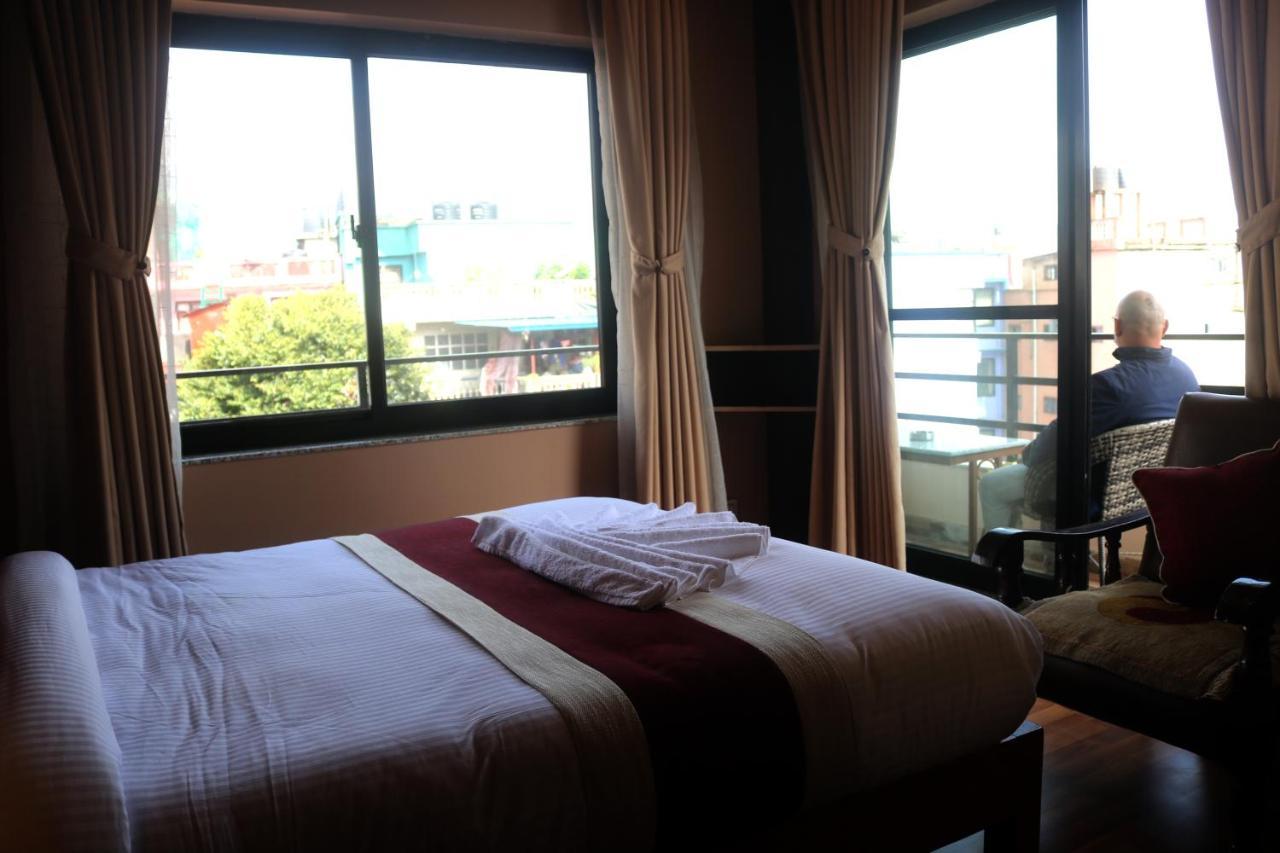 Hotel Family Ties Pvt. Ltd. Katmandou Extérieur photo