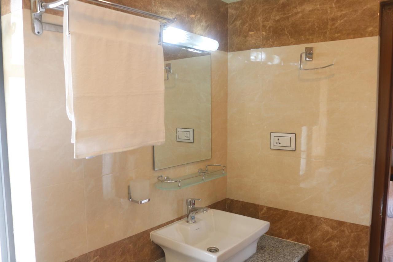 Hotel Family Ties Pvt. Ltd. Katmandou Extérieur photo