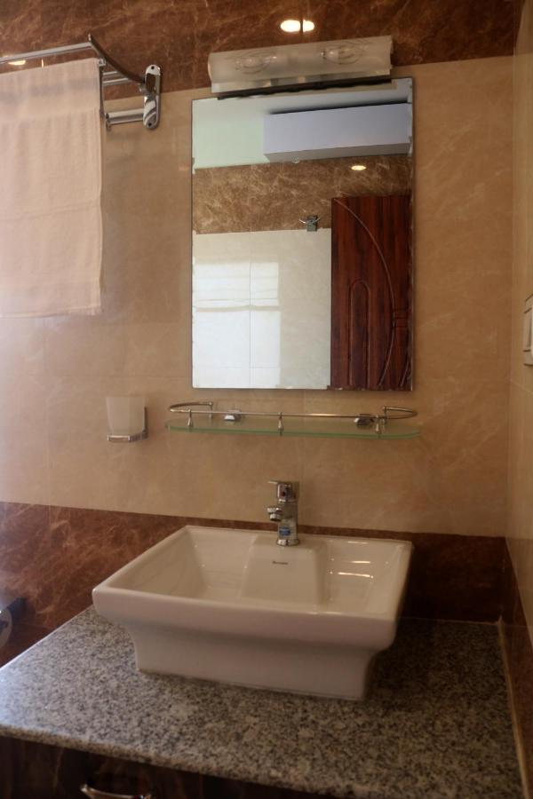 Hotel Family Ties Pvt. Ltd. Katmandou Extérieur photo