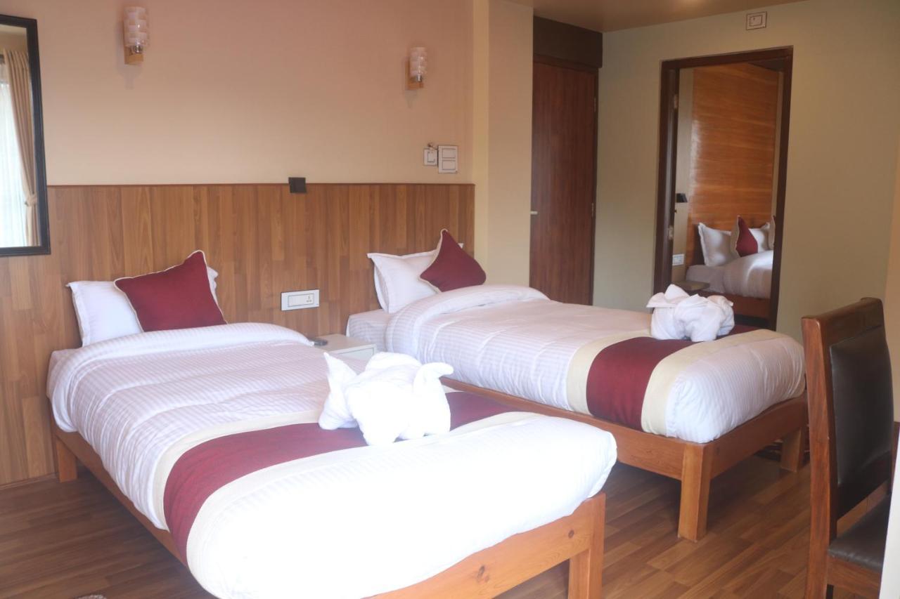 Hotel Family Ties Pvt. Ltd. Katmandou Extérieur photo