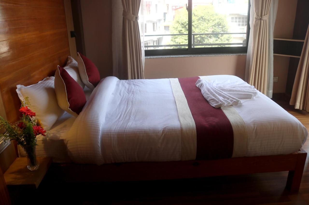Hotel Family Ties Pvt. Ltd. Katmandou Extérieur photo